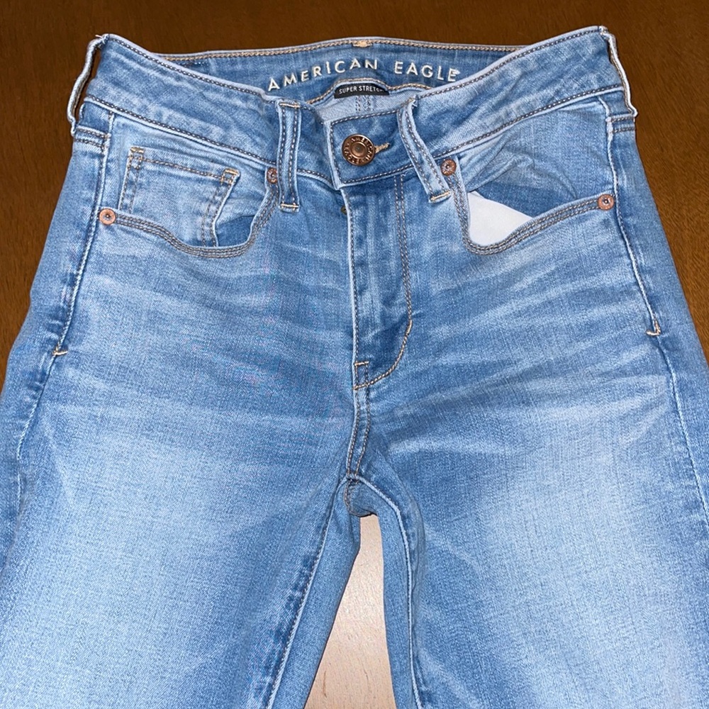 AMERICAN EAGLE SKINNY JEANS